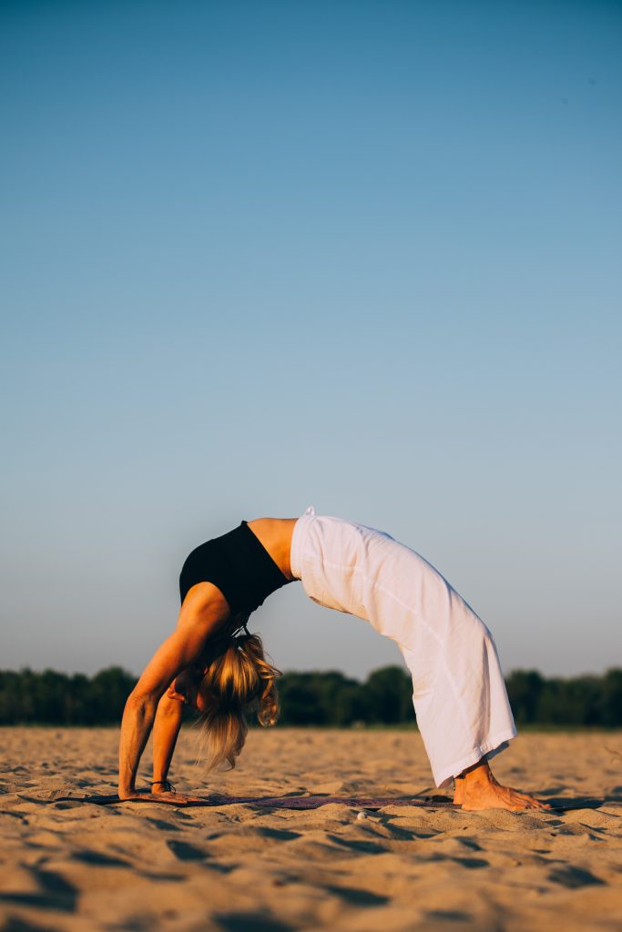 NOWY GRAFIK! joga, pilates yoga kasia mikutowicz kaashyoga OTWIERAMY NOWE GRUPY. RABAT NA ZAJĘCIA DLA SENIORÓW. KARTA DUŻEJ RODZINY. Scena po Sąsiedzku, Legionowo