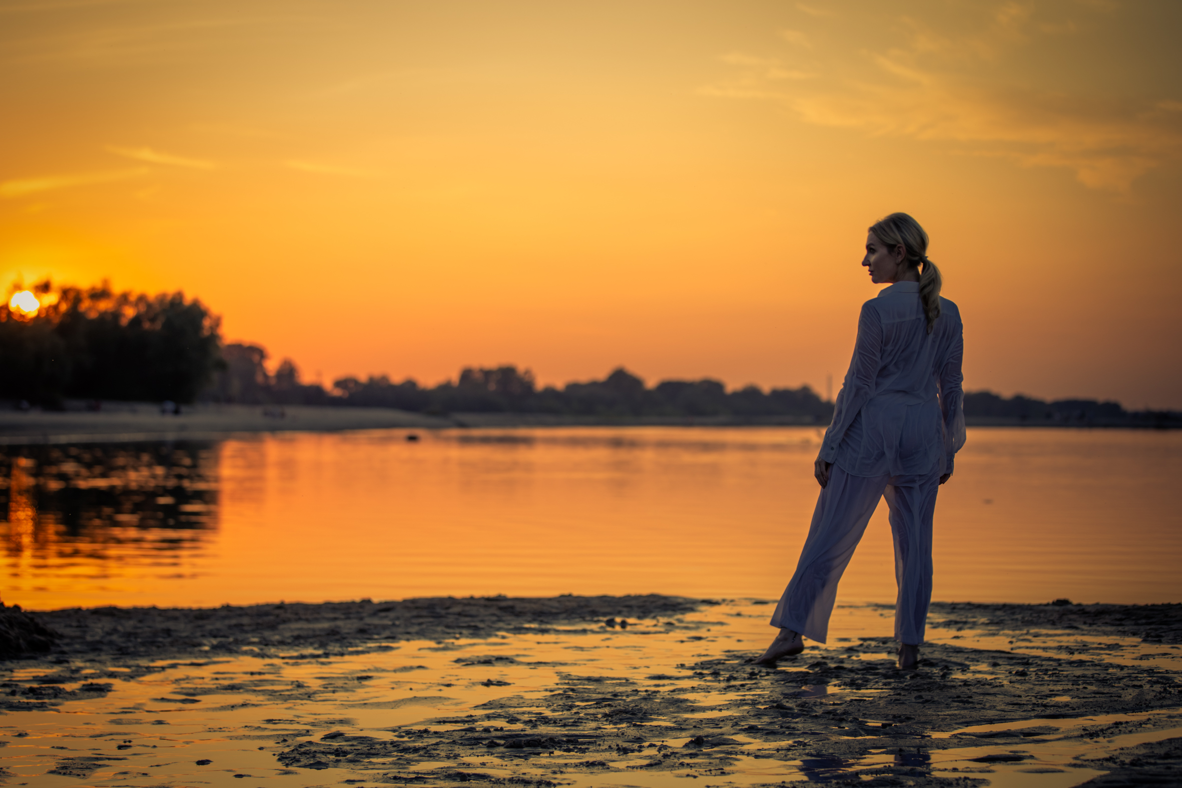 Read more about the article Wakacyjne warsztaty w stylu indyjskim z jogą i dźwiękami 24-28 lipca w Chatce Zagajdzie w Kazimierskim Parku Krajobrazowym