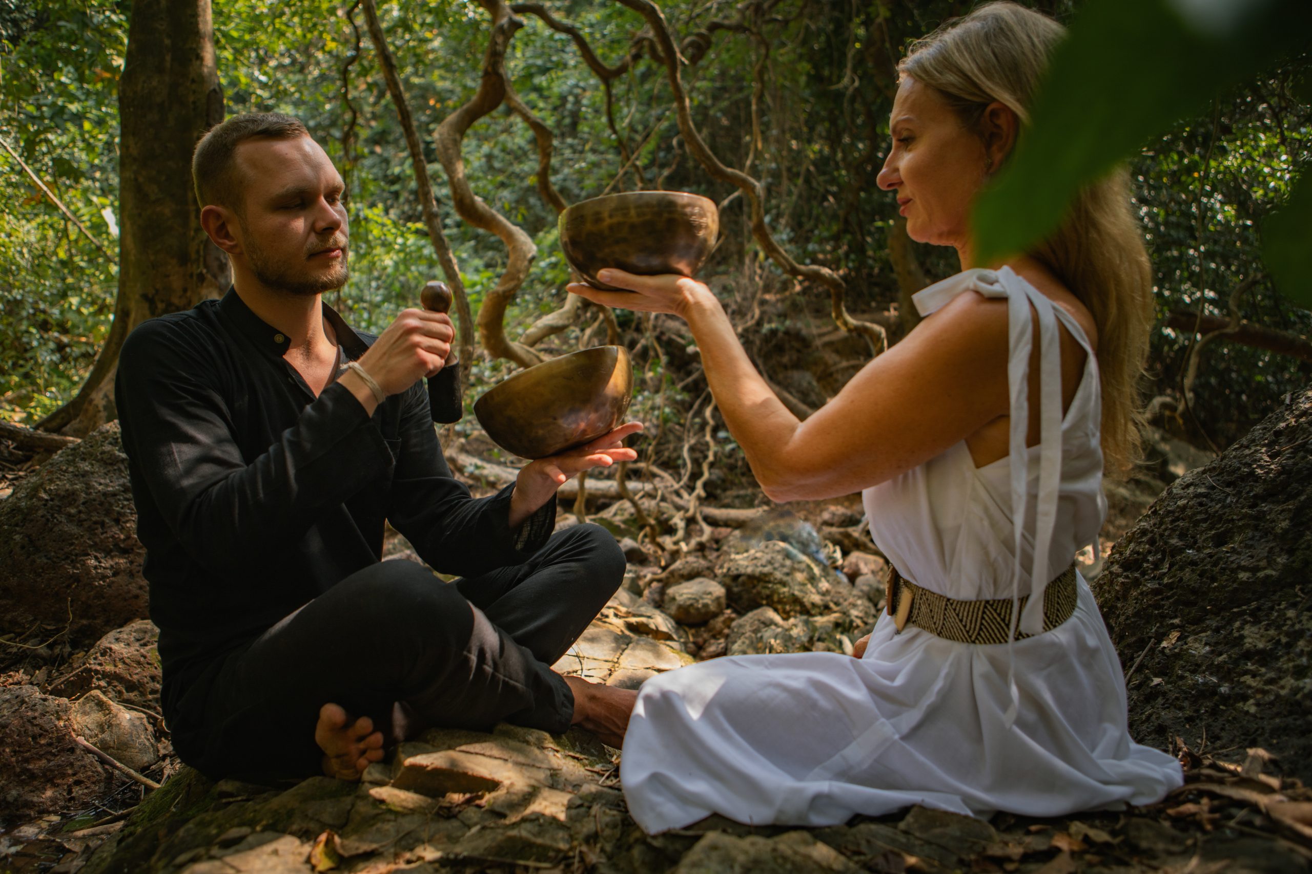 Read more about the article Kurs Terapii Dźwiękiem Mis Tybetańskich I i II Stopień  29.11 – 01.12 2024 Janówek Pierwszy k. Warszawy