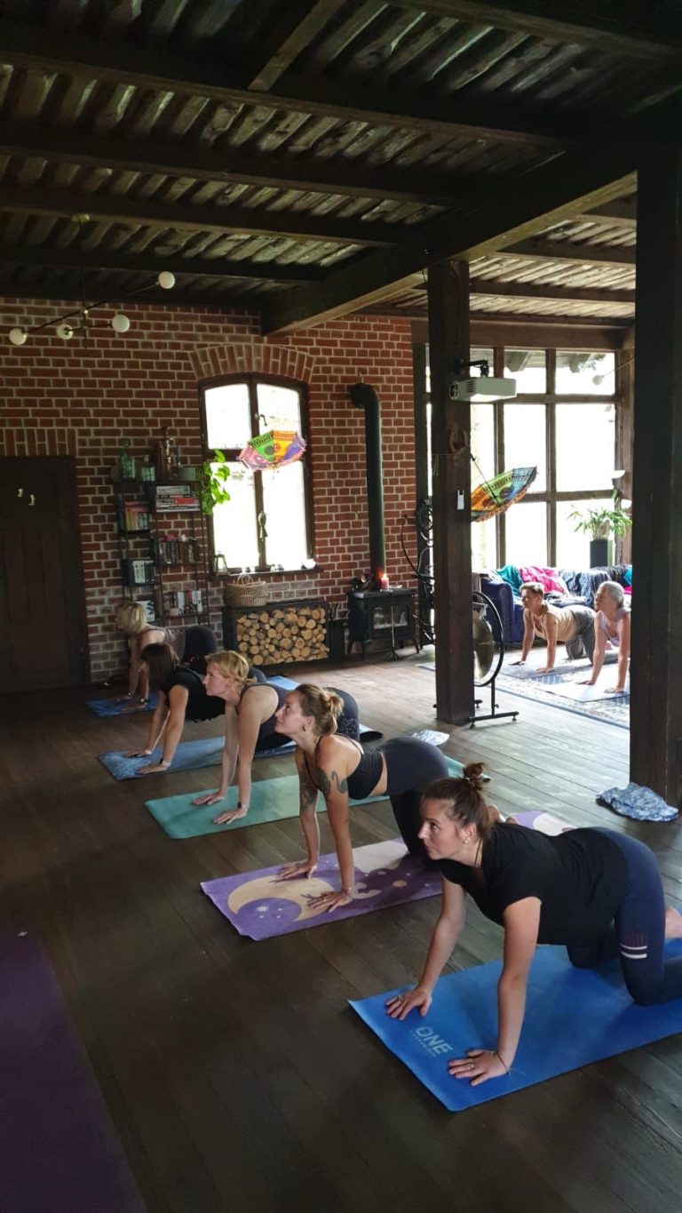 Po prostu bądź, po prostu czuj – letni retreat z jogą, oddechem i dźwiękiem 26–29 czerwca 2025 Kaash Yoga Kasia Mikutowicz 9e955722-cf82-418f-8a23-021d391ea5c7