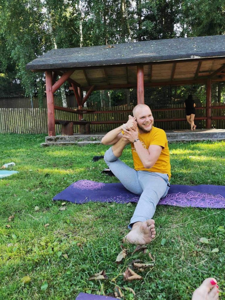 Po prostu bądź, po prostu czuj – letni retreat z jogą, oddechem i dźwiękiem 26–29 czerwca 2025 Kaash Yoga Kasia Mikutowicz d8d98a2f-09e0-4c4d-82ba-25c4c4679edf