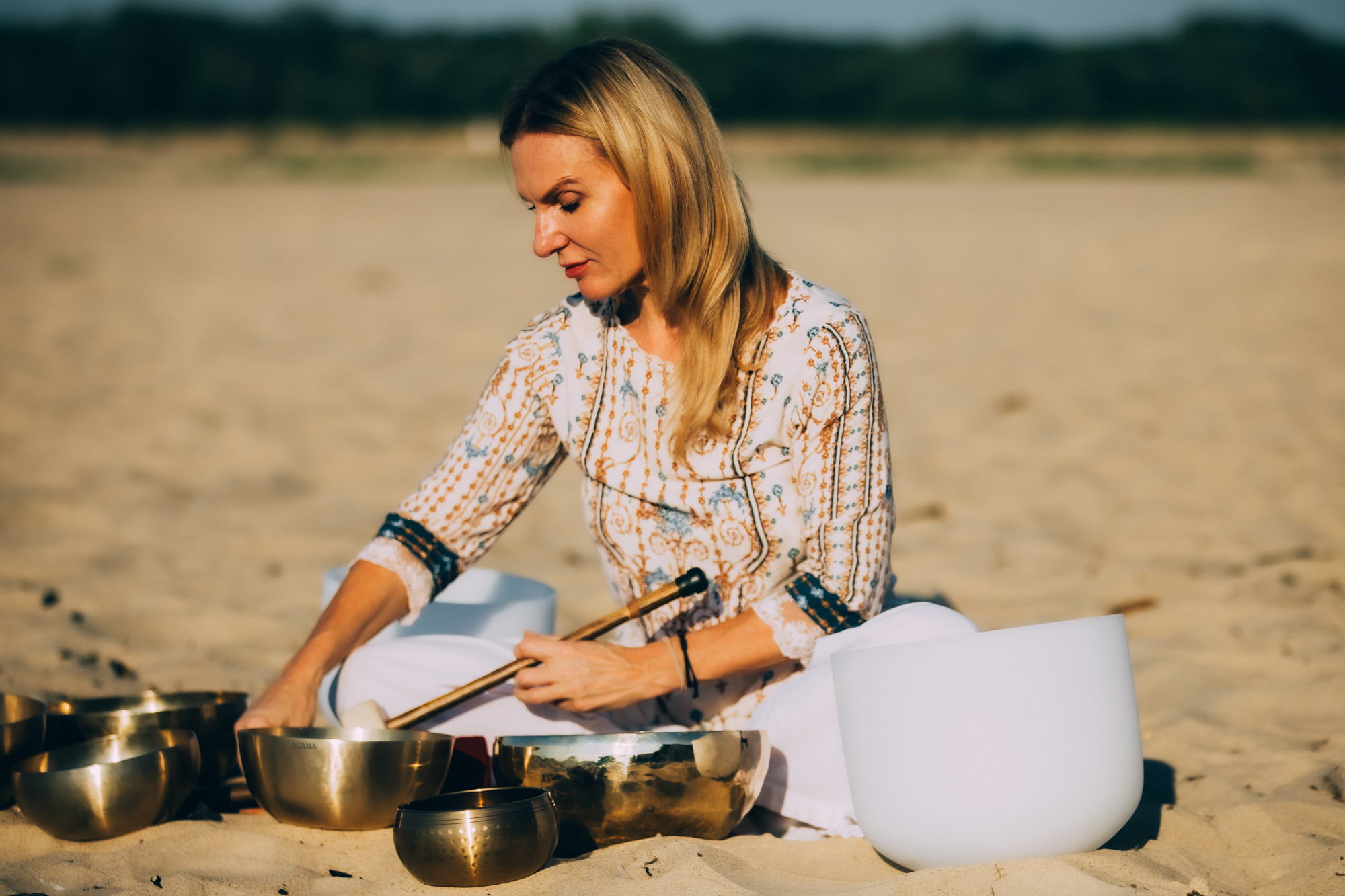 Read more about the article HARMONIA DŹWIĘKÓW- Relaksacyjny Koncert na misach i gongach -25.10.25, Legionowo